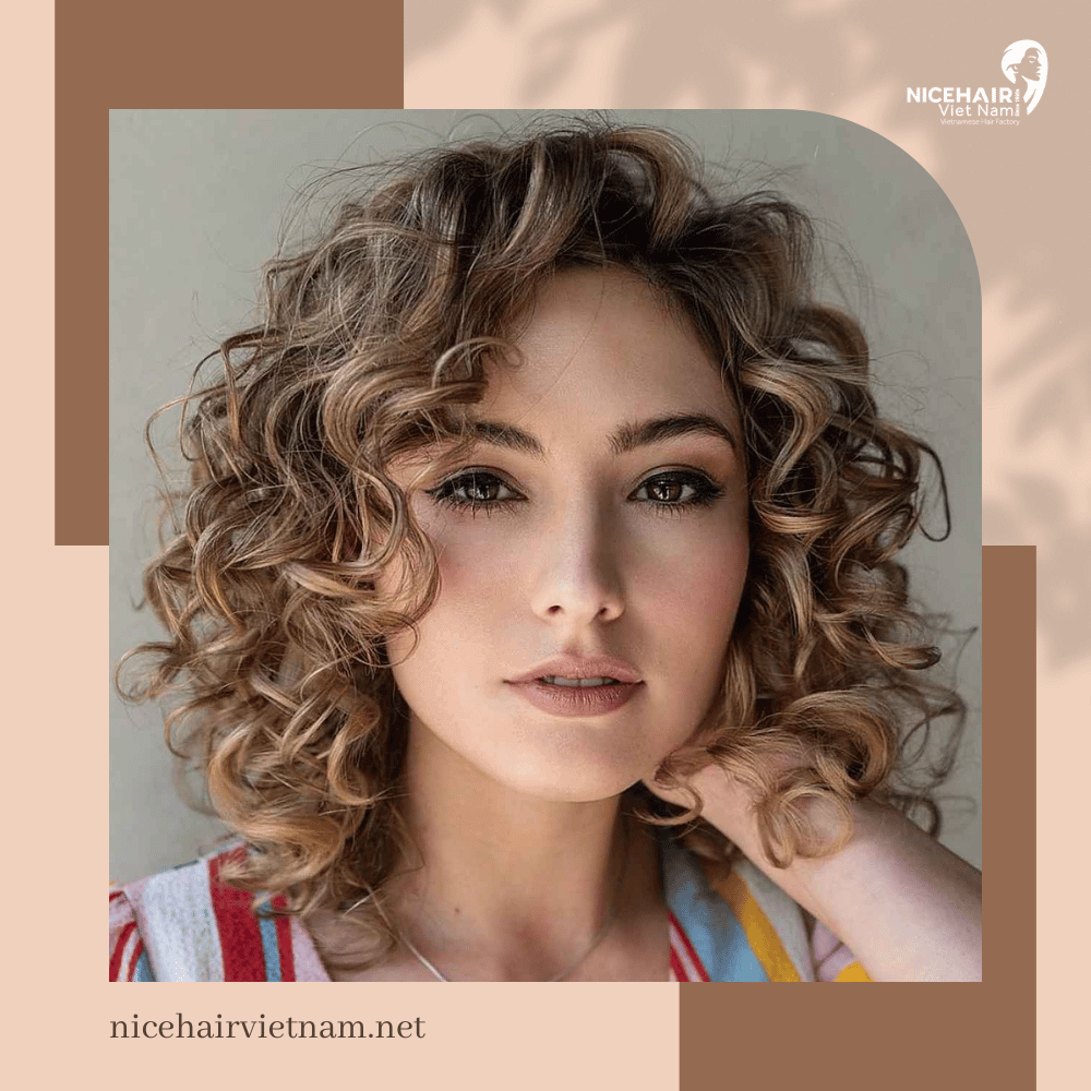 Tousled curls for a round face - a key to vibrant and youthful look